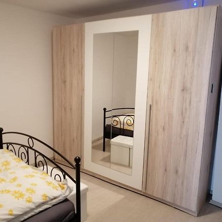 Ferienwohnung Beutelsbacherstrasse 12 Unterturkheim 斯图加特 外观 照片