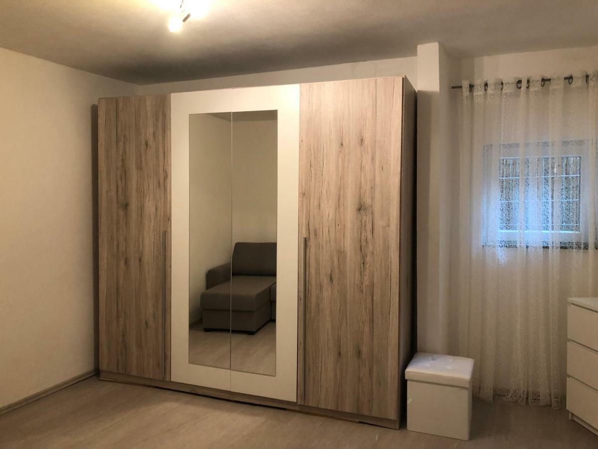 Ferienwohnung Beutelsbacherstrasse 12 Unterturkheim 斯图加特 外观 照片