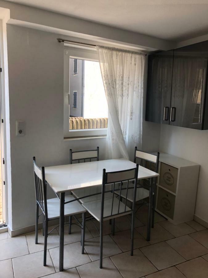 Ferienwohnung Beutelsbacherstrasse 12 Unterturkheim 斯图加特 外观 照片